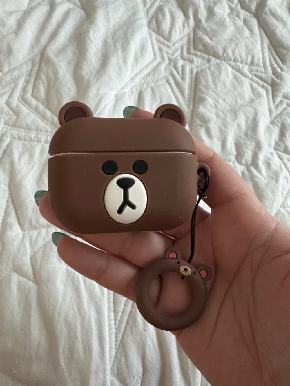 Apple Aipods with Brown Bear Silicone AirPods Case with Ring